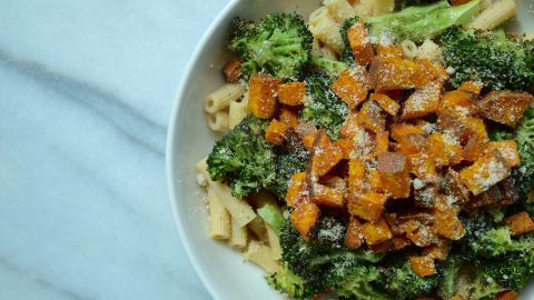 20-Min Meal: Chickpea Pasta Primavera - Glow by Marlowe