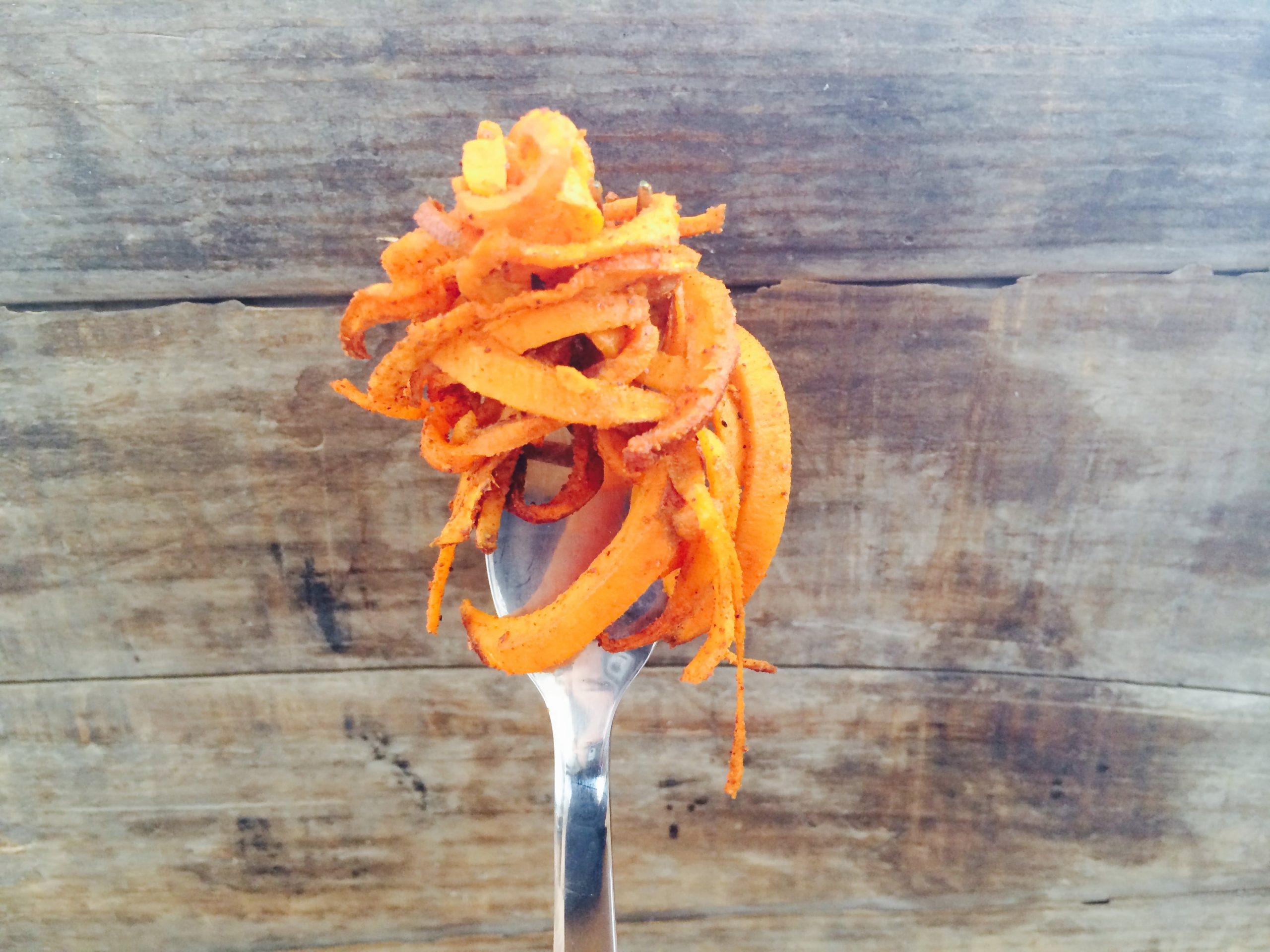 Spiralized Curly, Oven Baked Potato Fries I Vegan & Gluten Free