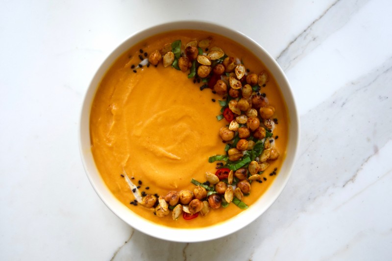 Healthy Thanksgiving Recipes: Creamy Roasted Butternut Squash Soup