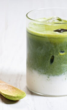 Drinks For Glowing Skin: Iced Coconut Matcha Latte